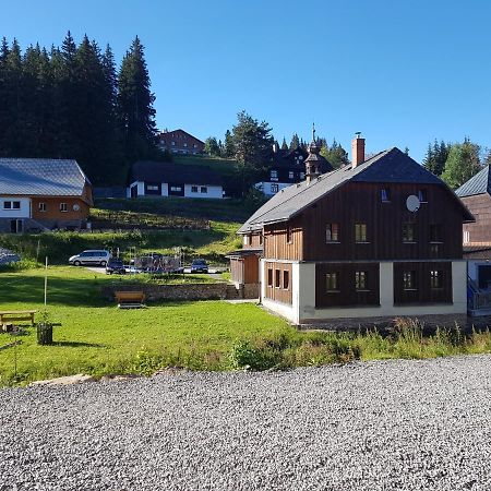 Penzion Pupik Kasperske Hory Buitenkant foto