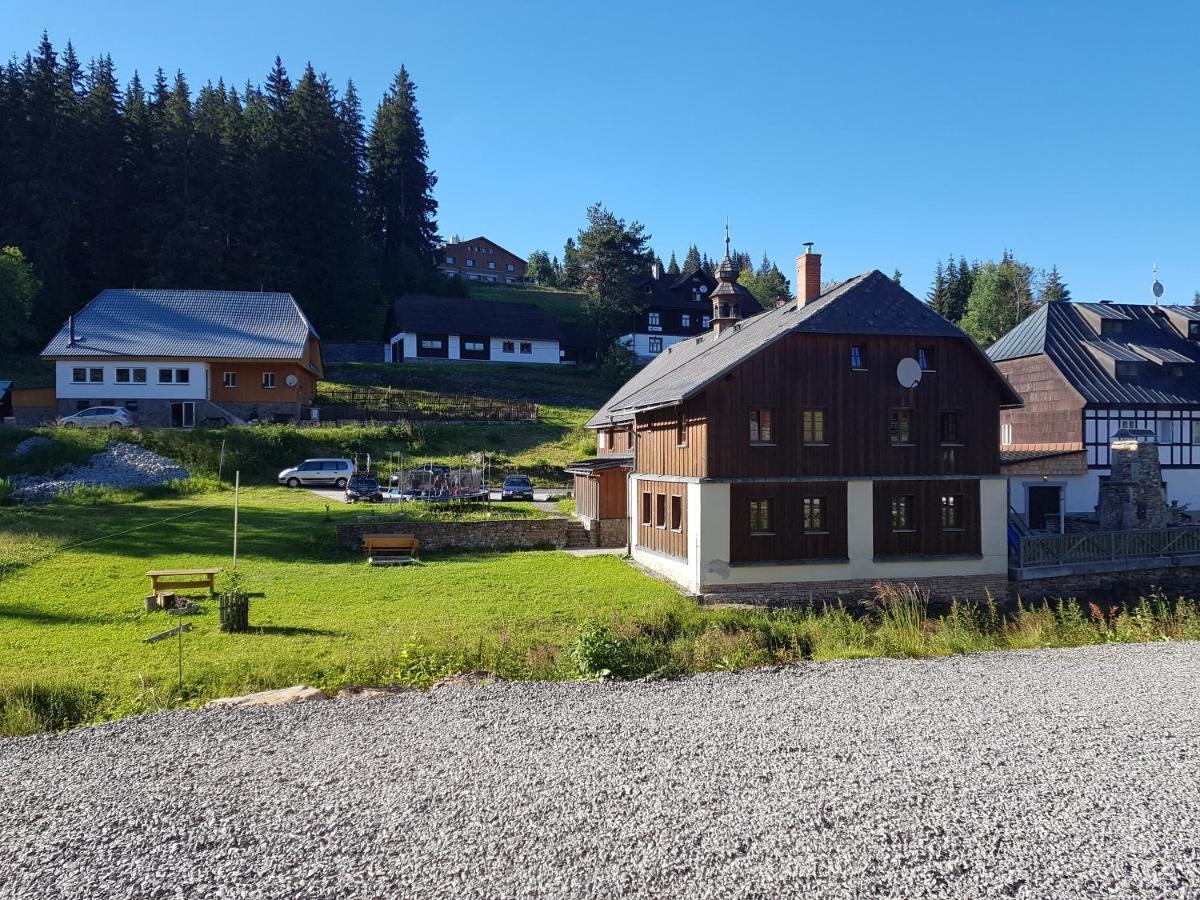 Penzion Pupik Kasperske Hory Buitenkant foto